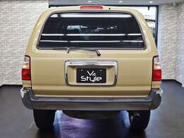 マフラーやヒッチメンバー等の取り付けも是非ご相談ください。入念な打ち合わせからお客様だけの一台をお届け致します。