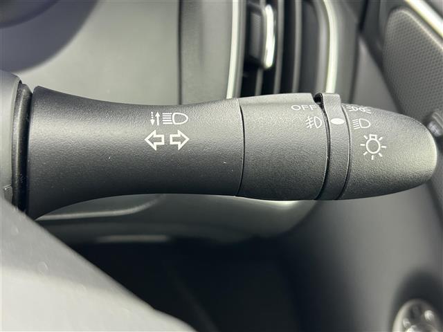 【運転席操作部】快適なドライブを楽しむための機能が装備されています！運転席から触れるので、使いやすいです！除菌プランいれていただくと、さらに清潔で安心していただけます！
