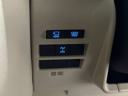 メーカーオプションの電動デフロックを搭載☆彡不安定な道路でもこれがあれば安定性の向上、運転手の方の負担を軽減してくれます☆彡お客様の運転のしやすさを重視しております。お客様のためのオプションですね☆彡