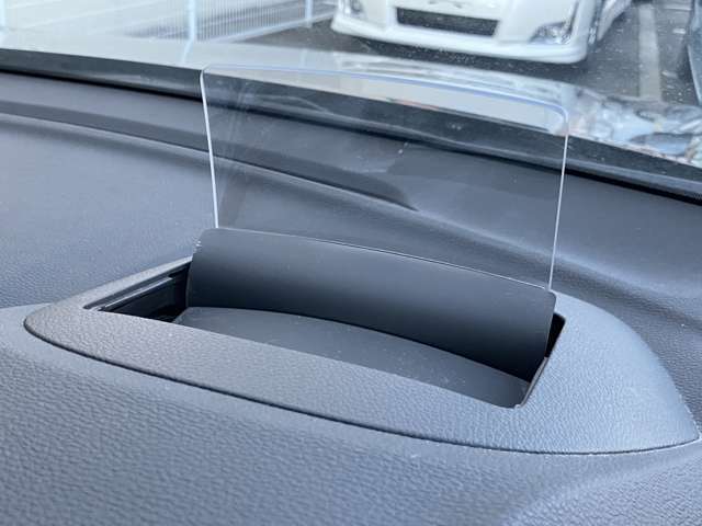 ご覧いただいている画面からメールフォームでもお問い合わせいただけます。画面内にあります【在庫確認・見積もり依頼】からお気軽にお問い合わせください。