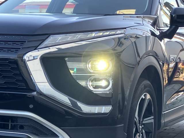 【オートライトコントロール】周囲の明るさで自動点灯してくれます。トンネルが連続する道でも大活躍してくれます♪