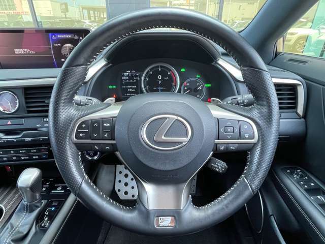 LIBERALAは、輸入車選びの新たなスタイルを提案するインポート・セレクト・ブランドです。オーナー様となる方がクルマから直接感じる感性を第一にした、最良の一台との出会いをコーディネートいたします。