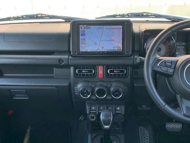 車両が整備中等により店舗に無い場合がございます。ご来店頂く際は事前にご連絡下さい。