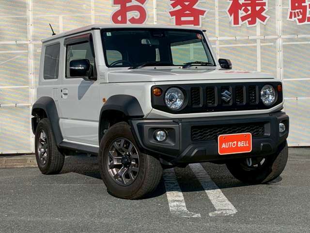現車を確認していただき、気になる箇所はお気軽にご相談下さい。板金をしてからのご納車ももちろん出来ます！