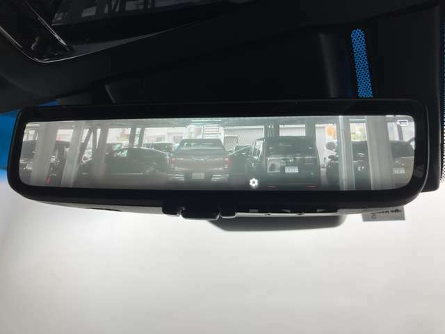 【デジタルインナーミラー/インテリジェントルームミラー】車両後方カメラの映像をインナーミラー内のディスプレイに表示します！！！