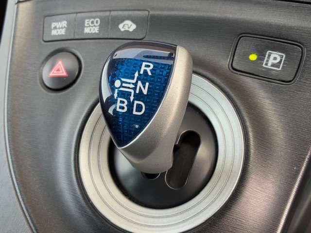 気になるお車があれば、今すぐ無料通話ダイヤル　0078-6002-687947　（携帯・PHS可）　ぜひお問い合わせお待ちしております！