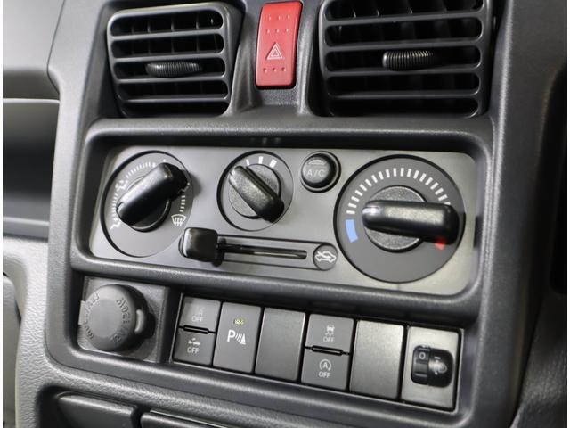 マニュアルエアコン装備☆簡単操作で快適に過ごせます。