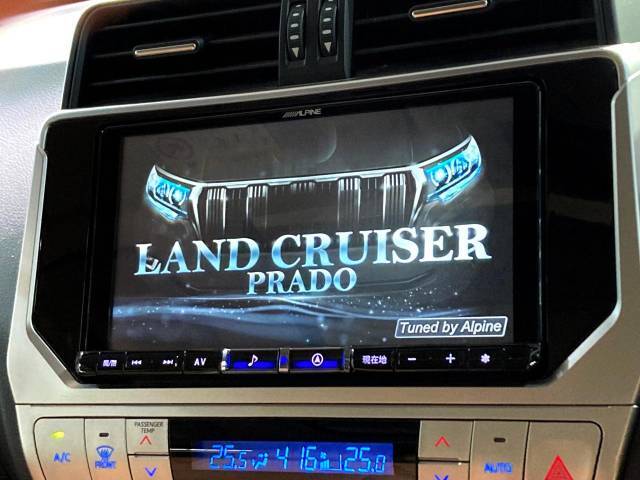 【BIG-X9インチナビ】人気の大画面BIG-Xナビを装備。専用設計で車内の雰囲気にマッチ！ナビ利用時のマップ表示は見やすく、テレビやDVDは臨場感がアップ！いつものドライブがグッと楽しくなります♪