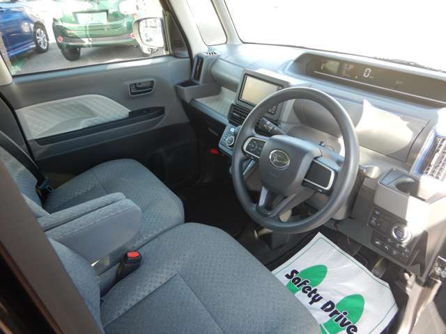 「陸送費用が高い」や「納期が遅い」などで、お困りの県外にお住まいのお客様は必見★当社では来店型のお渡しも可能です！お気に入りのお車がございましたら、お気軽にご連絡お願い致します（一部地域不可）☆