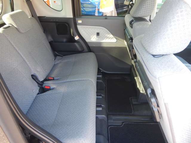 15年、15万キロまでが保証対象、納車後1年or2年の走行無制限のBROSSあんしん保証の取扱いで更なる安心をご提供致します♪保証期間内の車検時にもお使いできる納得の保証です♪（一部車種除く）