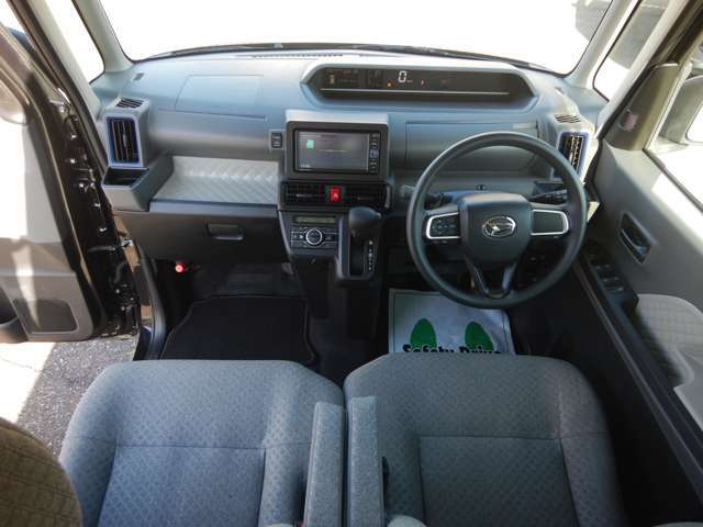 展示場にてお気に入りを見つけられなかった場合でも県内グループ店在庫やオーダーカーなどで一緒に探しましょう♪お客様のカーライフを全力でサポート致します！！