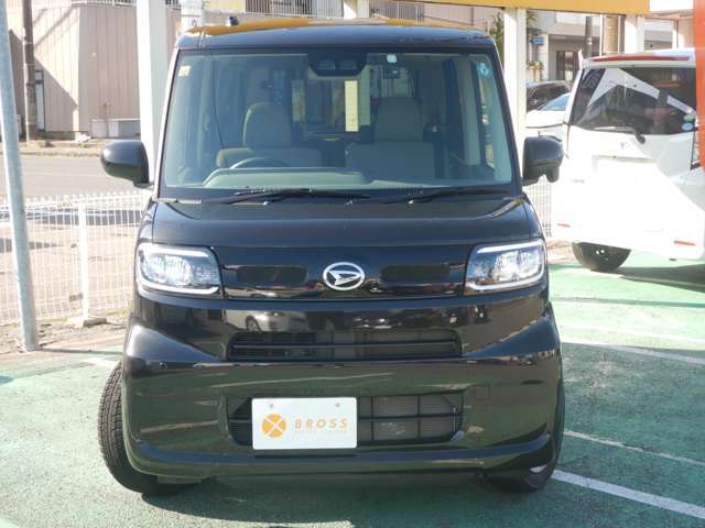 当社でご購入のお車に限り2つの特典が使い放題♪1.エンジンオイル交換無料！2.1BOXなど無料レンタル！