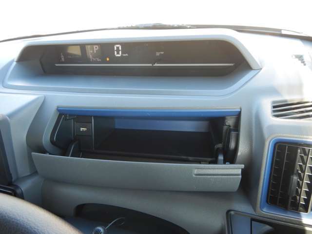 初めての運転の方や保険の見直し方にも安心！当社では損保ジャパン日本興亜の保険代理店です！気になる保険料のお見積もりも出来ますよ♪スタッフまでご相談ください。