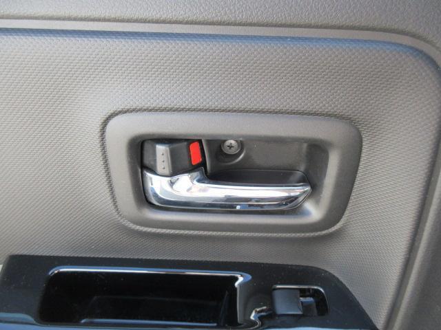 ご購入後も安心　全車保証付のお車を取り揃えております！お車を見て触って比べて頂けます。