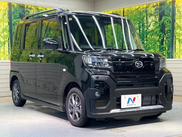 大好評のボディコーティング「弾スプラッシュコート」もご納車までに施工可能。通常のガラスコートと異なる、耐久年数6年の無機質ガラスコーティングが、ボディをキレイな状態に保ってくれます。