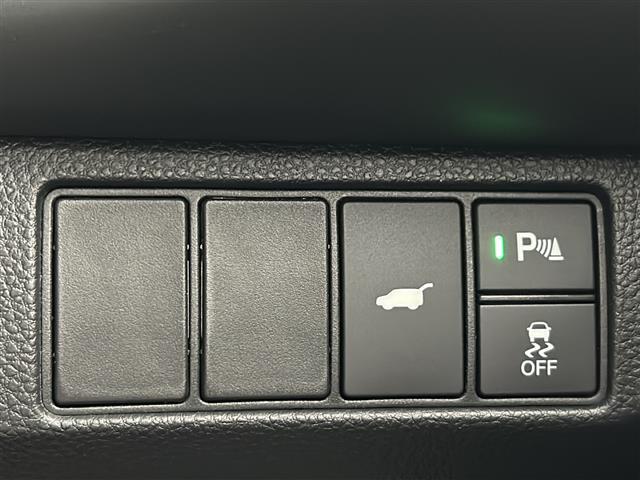 【運転席操作部】快適なドライブを楽しむための機能が装備されています！運転席から触れるので、使いやすいです！除菌プランいれていただくと、さらに清潔で安心していただけます！