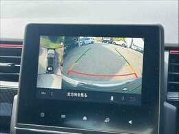 「アラウンドビューモニター」を装備で駐車が苦手な方でも安心です。