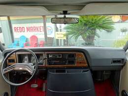 全国納車可能で御座います。納車方法及び費用に付きましては、気軽にコーディネーターまでご相談下さいませ。遠方のご納車際も我々がしっかりサポートさせて頂きます。お気軽にスタッフまでご相談下さいませ。