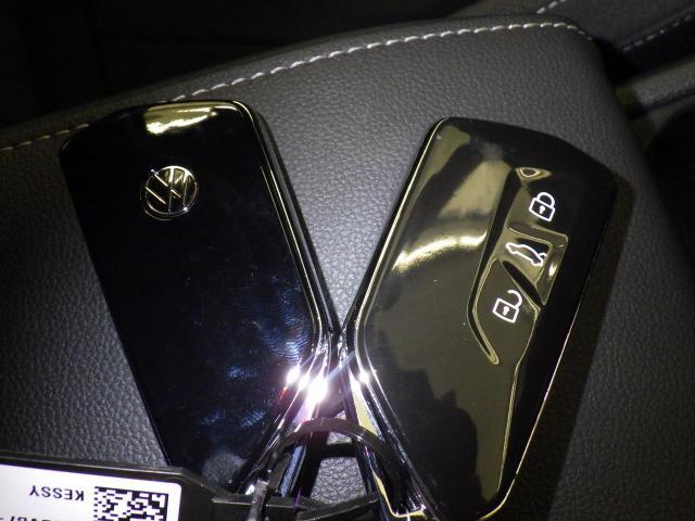 アンサーバックシステム付キーレスドアが閉まると1回開くと2回ウインカーランプが点滅。閉め忘れがなく安心です。