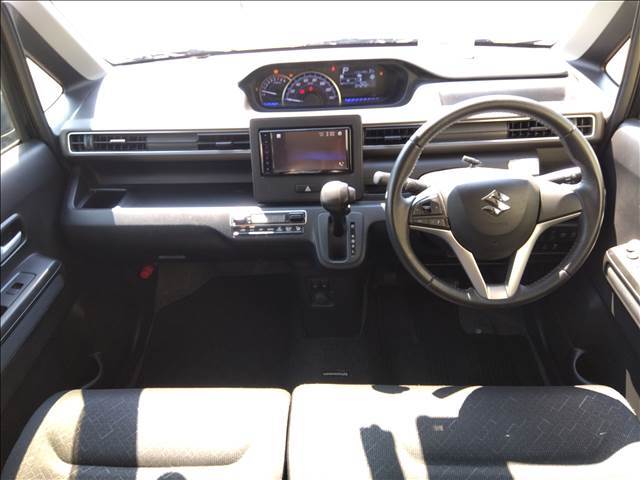 4WD☆ユーザー買取車☆禁煙☆純正ディスプレイオーディオ☆ブルートゥース☆衝突軽減ブレーキ☆車線逸脱警報☆HUD☆前席シートヒーター☆アイドリングストップ☆LEDライト☆プッシュスタート☆試乗出来ます