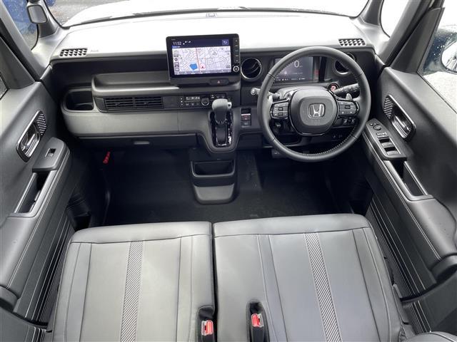 【インパネ全体】全方位で視界が広く、高い目線で運転もしやすいです！