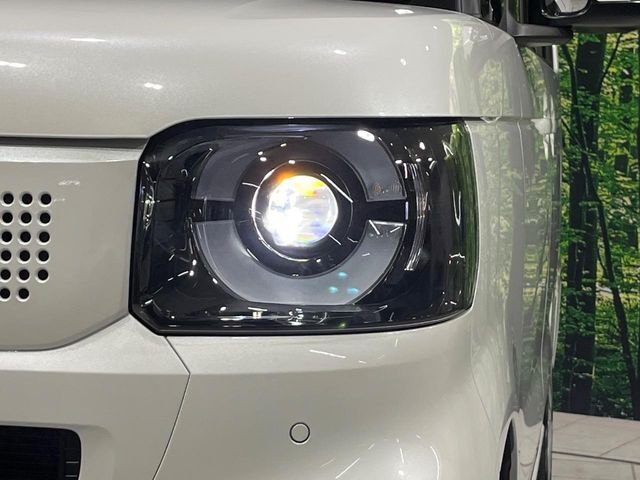 【LEDヘッドライト】悪天候や夜間走行時も良好な視界を確保し安心して運転できる高輝度LEDヘッドライトを装備！点灯速度が早く、消費電力も抑えられています。