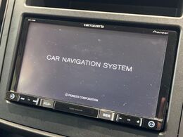 【ナビゲーション】使いやすいナビで目的地までしっかり案内してくれます。各種オーディオ再生機能も充実しており、お車の運転がさらに楽しくなります！！