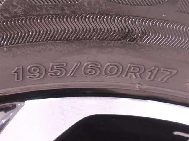 195/60R17　タイヤサイズです。　タイヤのご相談も石川トヨペットカローラにお任せください