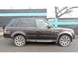 『ボディダイヤモンドコーティング半額施工キャンペーン』通常10万円からと高価なダイヤモンドコーティングを半額施工！施工頂いた方には更に窓ガラス撥水！更にヘッドライトコートも施工致します