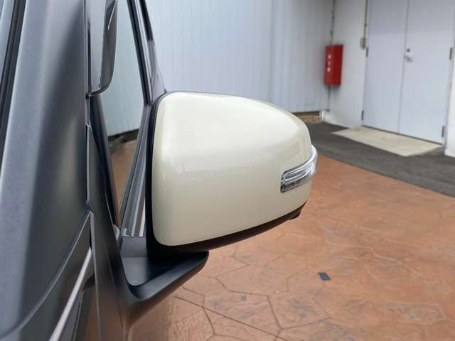 当社自慢のお車です。まずは写真をご覧になってください。