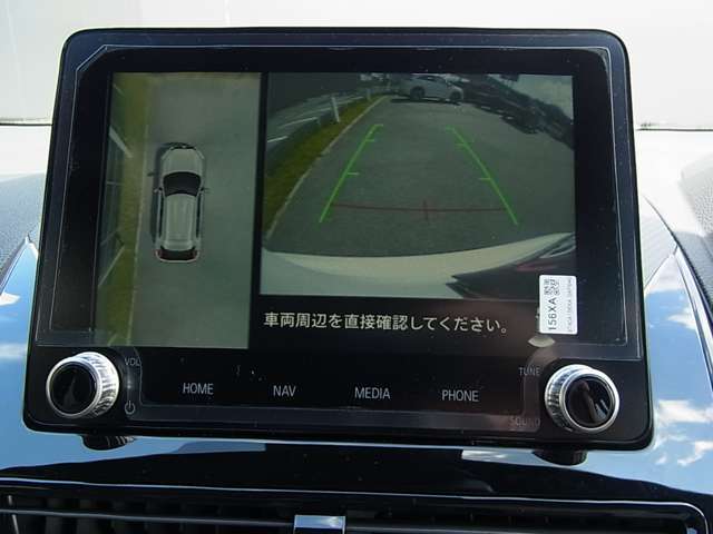 マルチアラウンドモニターを表示できるので周囲を確認しながら後退できます！