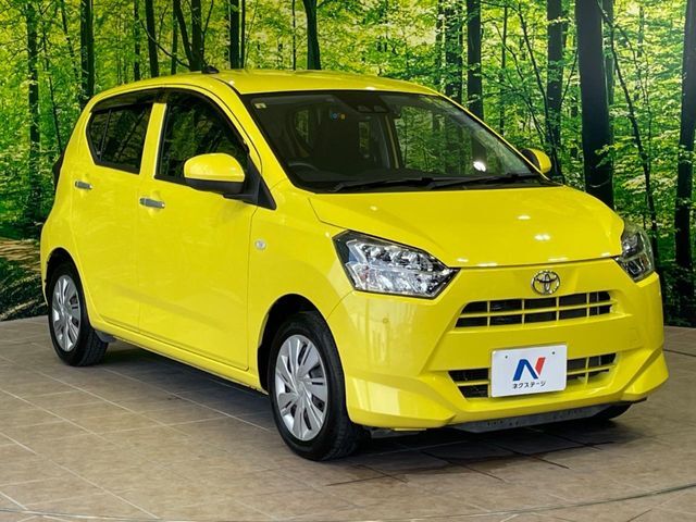 大好評のボディコーティング「弾スプラッシュコート」もご納車までに施工可能。通常のガラスコートと異なる、耐久年数6年の無機質ガラスコーティングが、ボディをキレイな状態に保ってくれます。