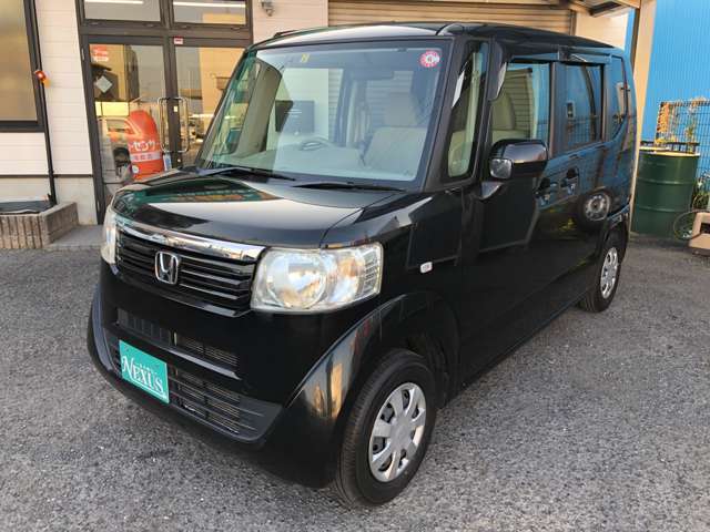 禁煙車　新品タイヤ　社外地デジナビ　プッシュスタート　スマートキー　ECON　横滑り防止装置　ヘッドライトレベライザー