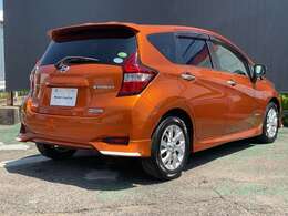 愛知日産の中古車は全車保証付きです。納車後も全国日産ディーラーで対応可能。安心してお乗りいただけます。