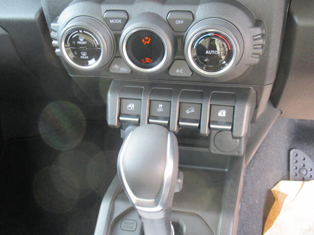 中古車は全て早いもの勝ち！気になるお車がございましたらすぐにお問合せ下さい！