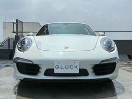 3.40L / 水平対向6気筒24バルブ・350ps / 39.8kgm