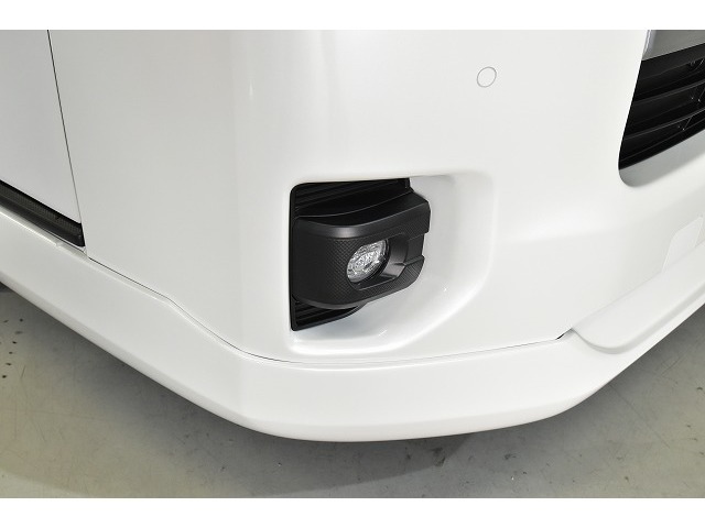■LEDフロントフォグランプ★即納台数多数取り揃え！気に入っていただけるお車ご提案します☆ご来店お待ちしております。シーアールエス大阪06-6852-9000