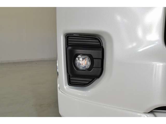 ■LEDフロントフォグランプ★即納台数多数取り揃え！気に入っていただけるお車ご提案します☆ご来店お待ちしております。シーアールエス大阪06-6852-9000