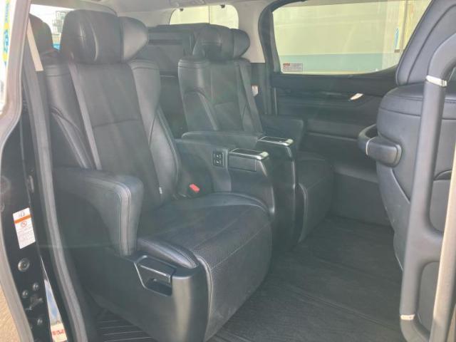 WECARSではほぼ毎日新しい在庫車両を入荷しております！お客様のこだわりを叶える1台がきっとWECARSにあるはずです！