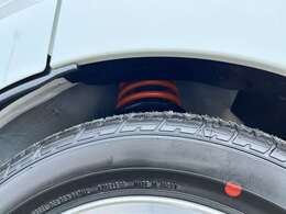 KENOU LOW LINE 製　30mmローダウンサスペンションでバネの硬さ、巻き数にこだわりの心地を損なわないサスペンションです。調整式ラテラルロット、キャンバーボルトを装着して各種調整します