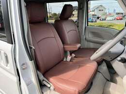 新品シートカバー装着済です。持込パーツ取付もできます！