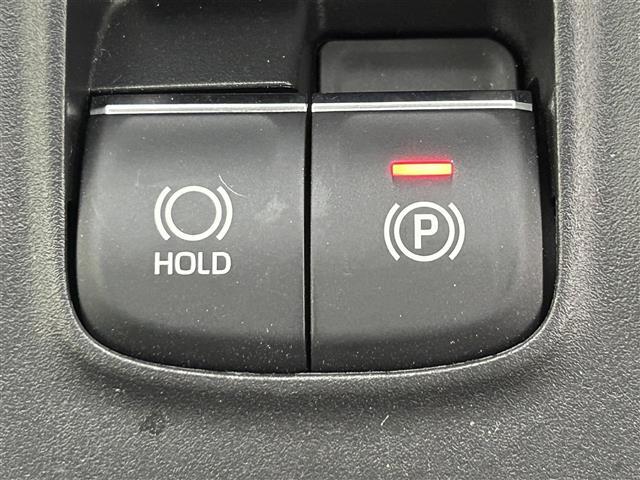【電動パーキングブレーキ】パーキングブレーキを指先だけで操作可能です！力の弱い人にも安心してブレーキをかけていただけます！