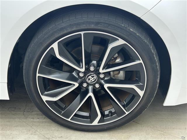【純正18インチアルミホイール225/40/R18】専用のアルミなので、お車のイメージにぴったり！！Aftermarketのアルミやスタッドレスタイヤも取り扱いございます！！ドレスアップもカスタマイズもお任せください！！