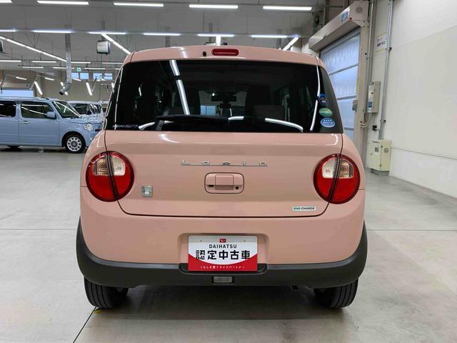 ショールームから駐車場にかけて屋根がついておりますので