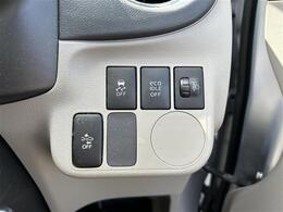 こちら運転席周りの操作部分・装備の写真になります。各部しっかり動作の確認をしておりますので、ご安心だくさい。また、第三者機関の鑑 定書もありますので、そちらも併せて、ご確認いただければ幸いです！