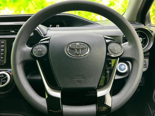 WECARSの展示場では実際に見て、触ってお車をお選びいただけます！知識の豊富な営業スタッフが様々なカーライフをご提案いたします！