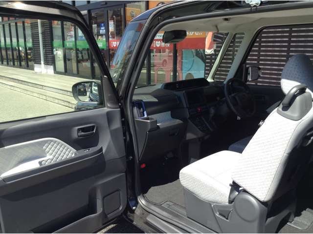 お客様にお気に入りのお車を安心して長くお乗りいただくために、ケイカフェは最長10年間、325項目以上をカバーするワイド保証プランをご用意しております。月々約332円でご加入いただけますのでぜひご検討下さい！
