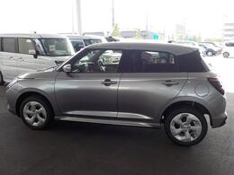 オシャレなボディーカラーはプレミアムシルバーメタリック☆