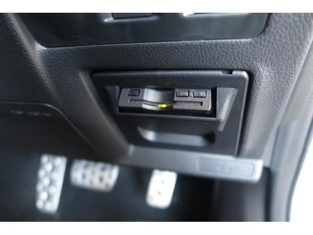 ETC車載器が装備されています。社外品の為保証対象外です。