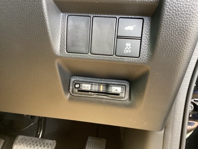 ETC付いてます。ETCが使用可能な道路通行料はキャッシュレスでスマートに走行できます。再セットアップして納車致します。